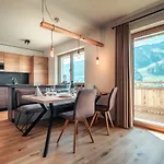 Sun Side By Schladming-appartements Апартаменты Шладминг